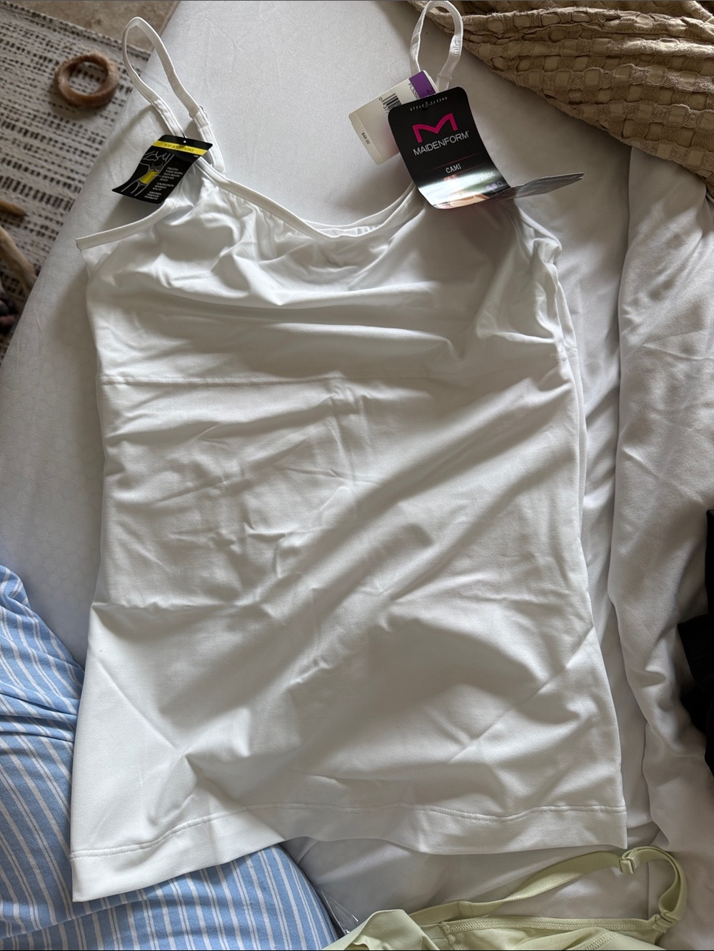 Maidenform White Women's Seamless Camisole Shapewear Cool Comfort